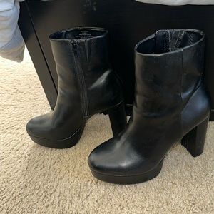 Black Platform Heeled Boots
